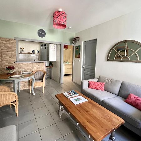 La Courette - T2 Plus Parking Gratuit Nimes Bagian luar foto