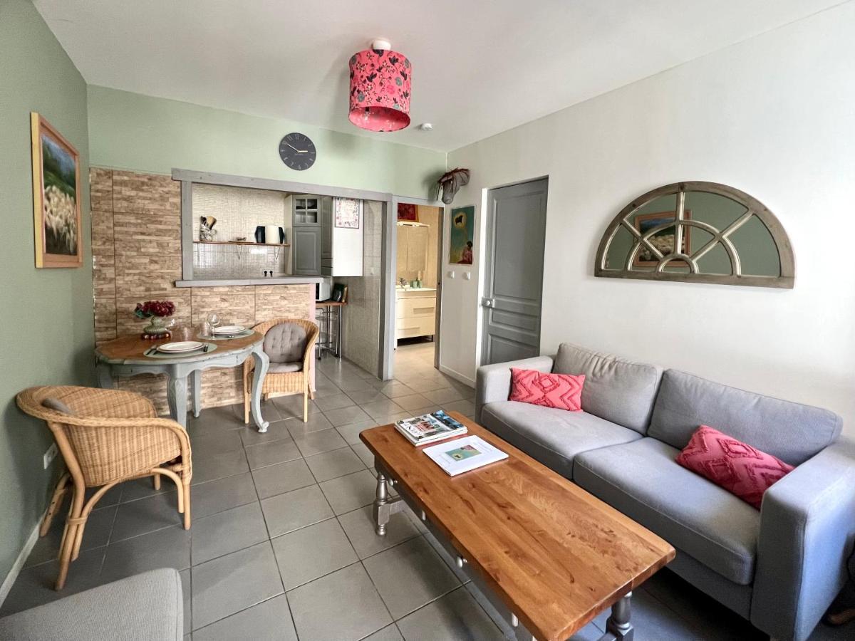 La Courette - T2 Plus Parking Gratuit Nimes Bagian luar foto