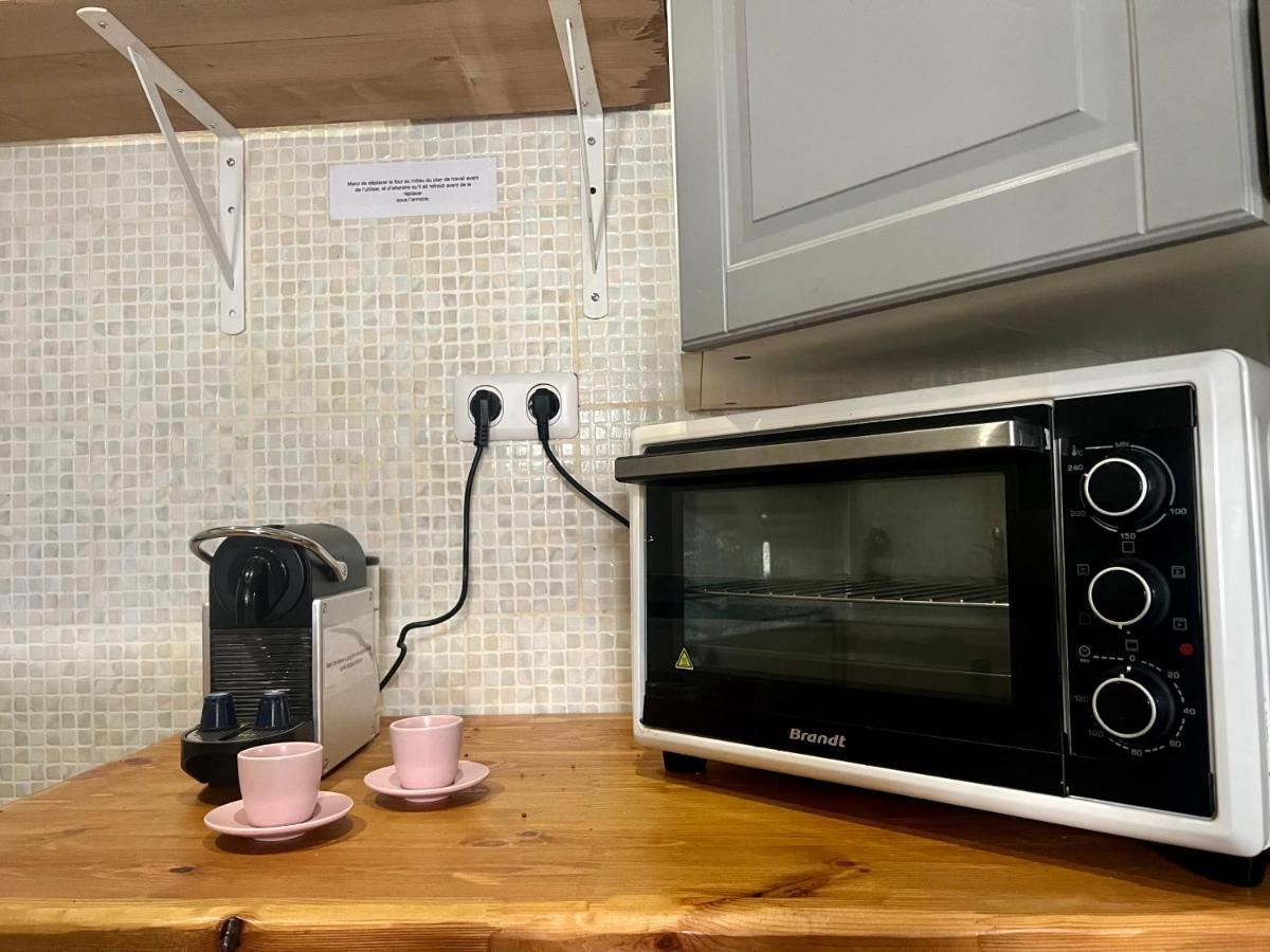 La Courette - T2 Plus Parking Gratuit Nimes Bagian luar foto