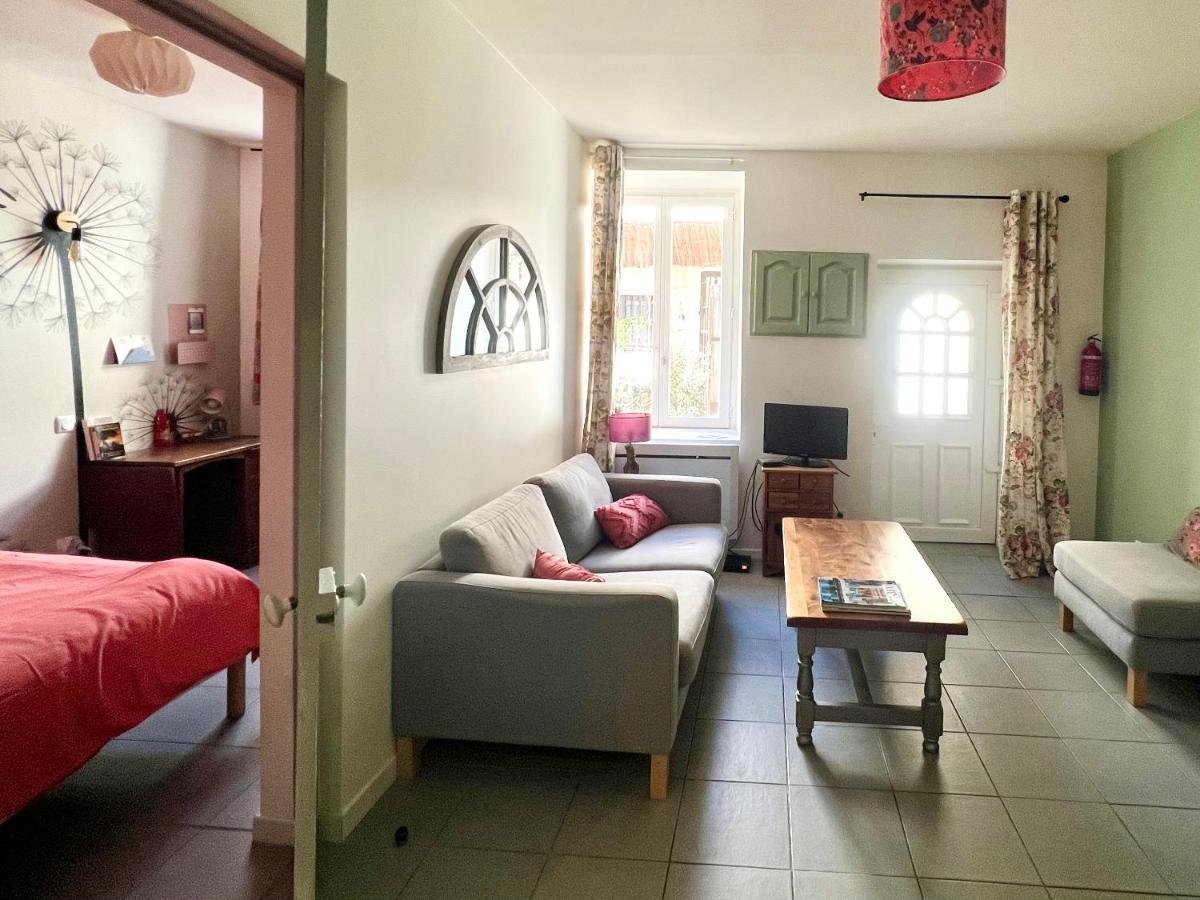 La Courette - T2 Plus Parking Gratuit Nimes Bagian luar foto