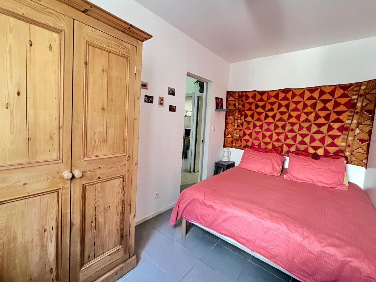 La Courette - T2 Plus Parking Gratuit Nimes Bagian luar foto